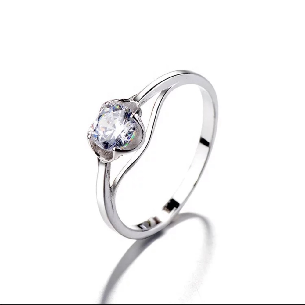 NWT 925 Sterling Silver Engagement Ring